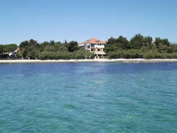 Guest House Malenica Sukošan Exterior foto